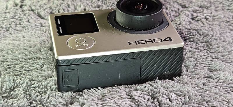 GoPro Hero 4 (Black Edition) Action Camera Perfect for Adventurers 10