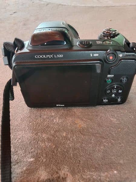 Nikon camera COOLPIX L320 0