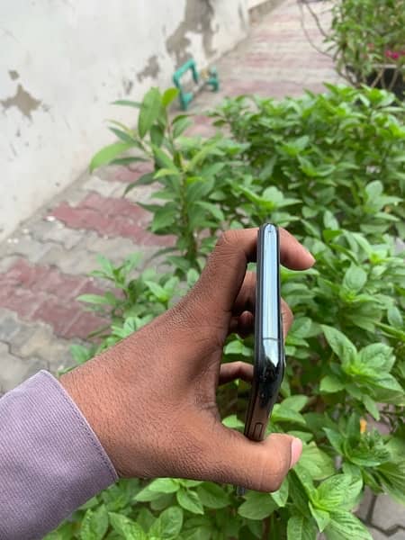 iphone 11 pro max 256gb 7