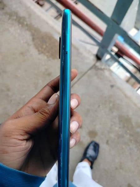 Redmi Note 9 Pro With Box and Charger 1