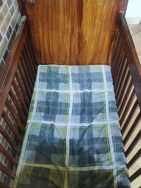 Gently Used Baby Cot for Sale – Excellent Condition" 2