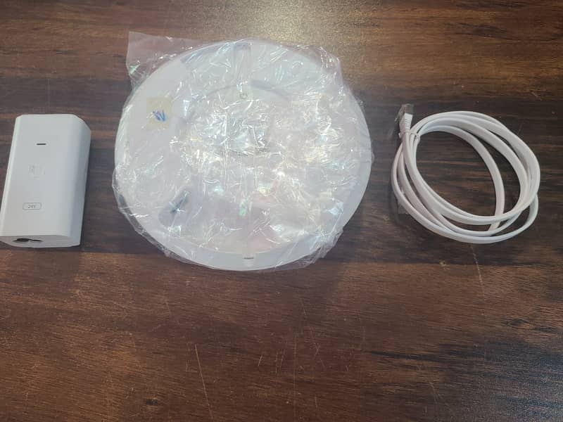 Ubiquiti UniFi AP-AC-PRO | UAP-AC-PRO | Access Point (Branded Used) 2