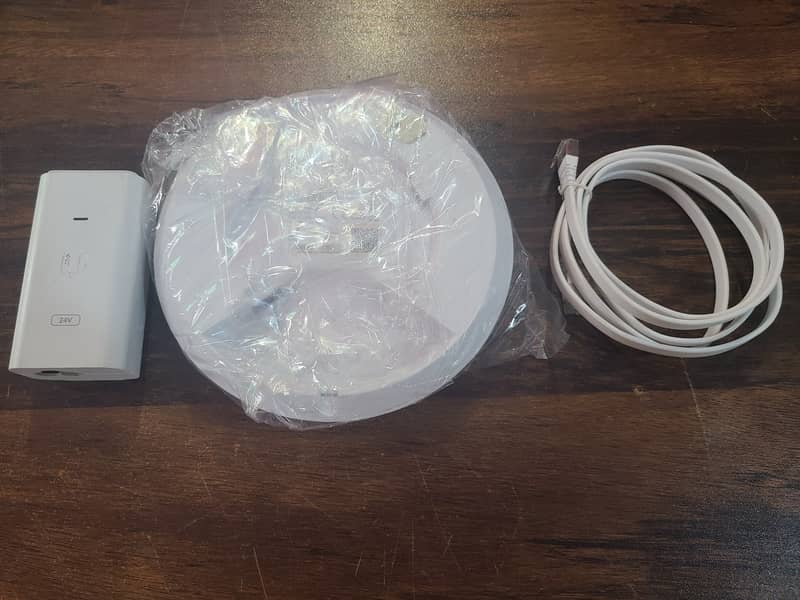 Ubiquiti UniFi AP-AC-PRO | UAP-AC-PRO | Access Point (Branded Used) 3