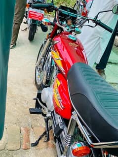 Honda 125 model 2021 lush and zero condition Attock number