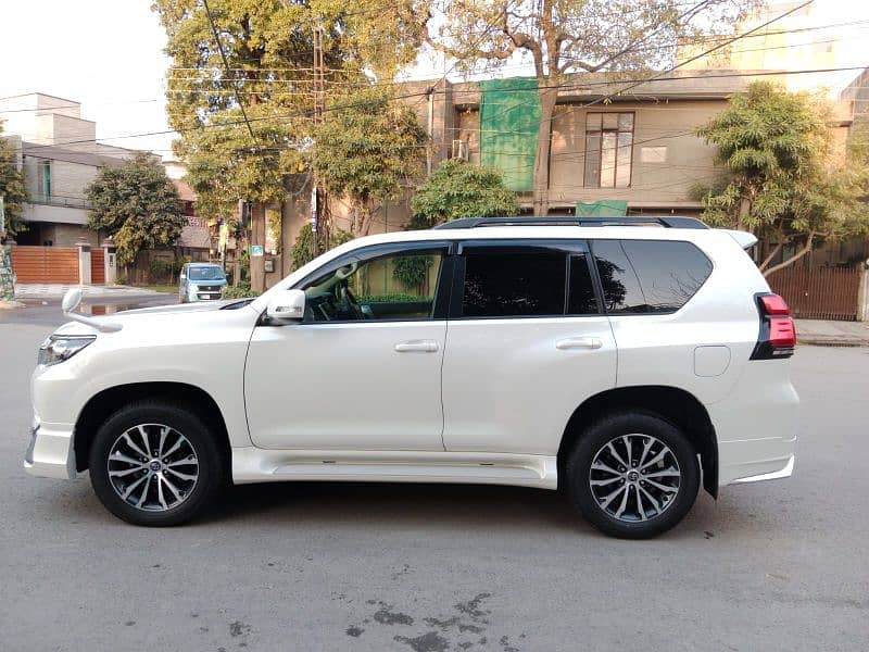 Toyota Land Cruiser 2019 1