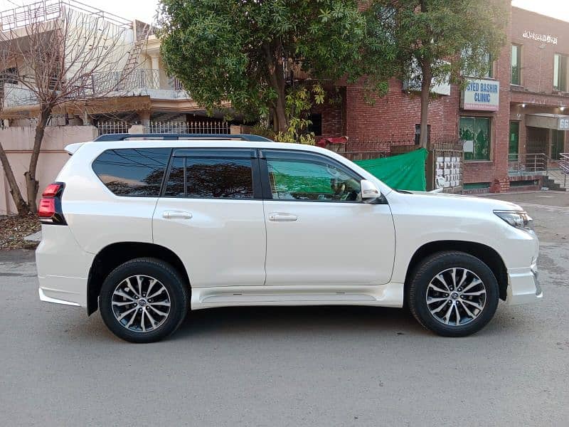 Toyota Land Cruiser 2019 8