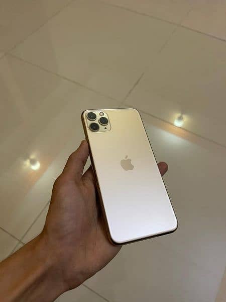 iphone 11 pro max all okay . . . 4