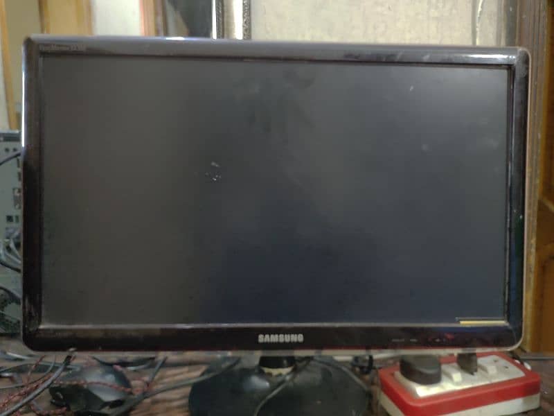 Samsung original 24 inch led tv/monitor 9