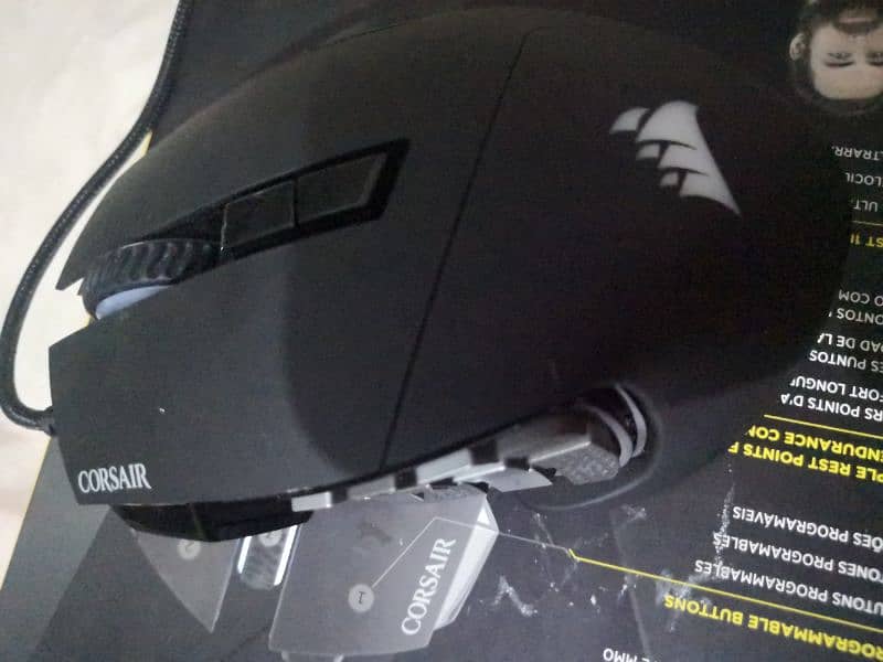 corsair scimitar Pro RGB gaming mouse 0