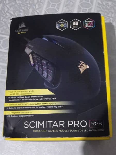 corsair scimitar Pro RGB gaming mouse 6