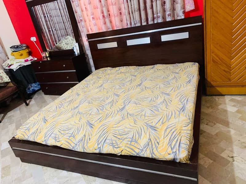 Bed with Dressing Table For Sale 0