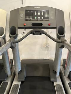 Life Fitness USA Brand Commercial Treadmill || Commercial Treadmill 0