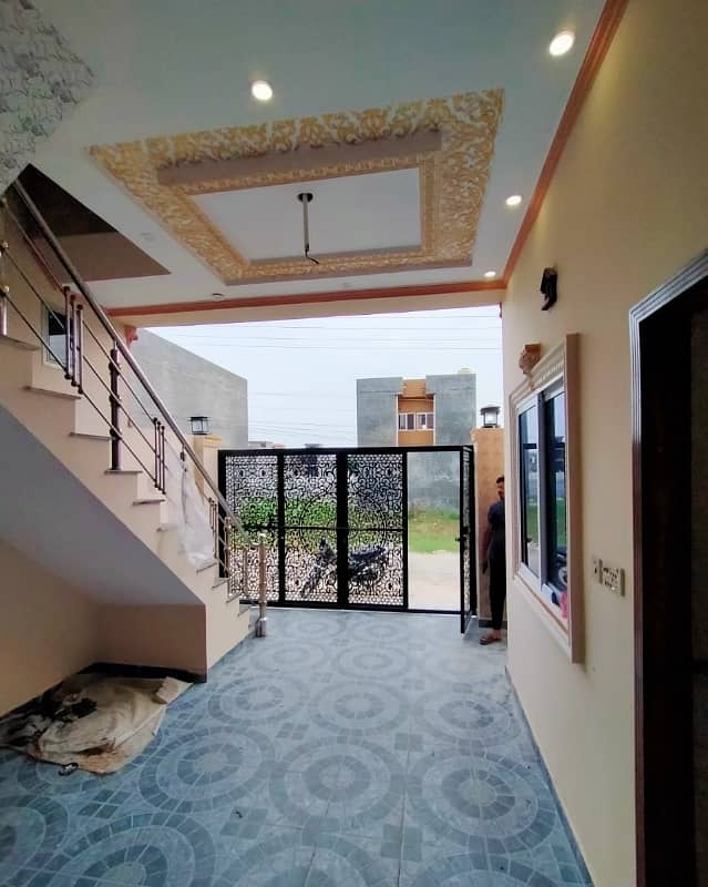 5 Marla Stylish House for Sale 4