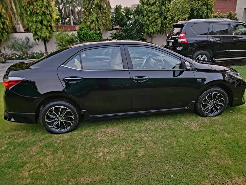 Toyota Corolla Altis Grande X CVT-i 1.8 Model 2023/ Grande Model 2023 1