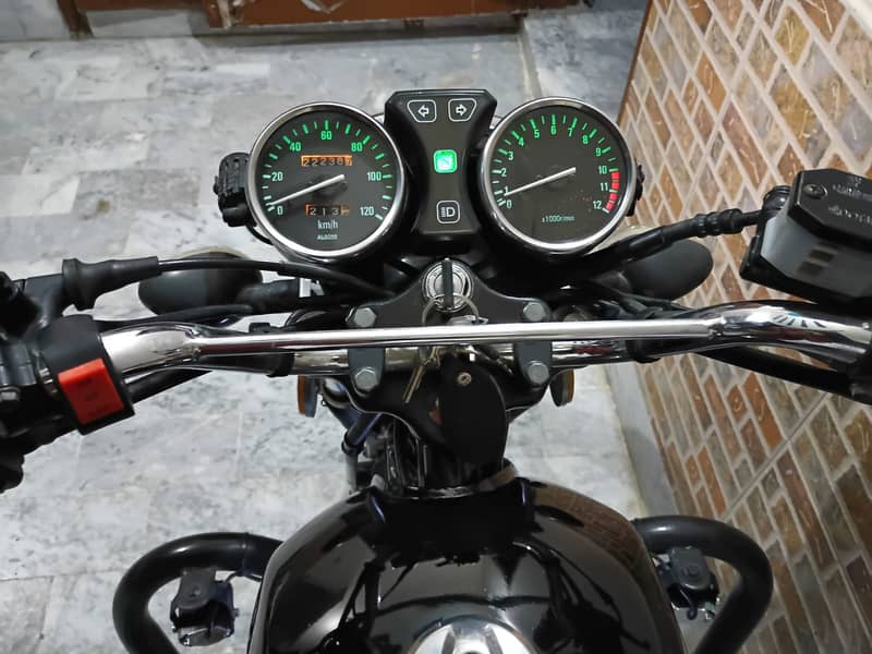 Suzuki GS 150 SE 2020 9