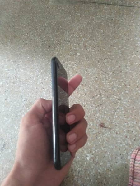 IPhone 7  For Urgent Sell 1