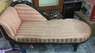 DEWAN USED FOR URGENT SALE EXCELLENT CONDITION 0