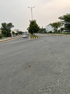 Direct from 150" ft Road 1 Kanal Residential Plot for Sale Near Park 0