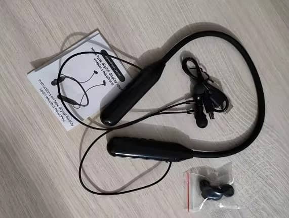 Bluetooth Earphones BT8 (headphones/earphones/earbuds/earpods) 0