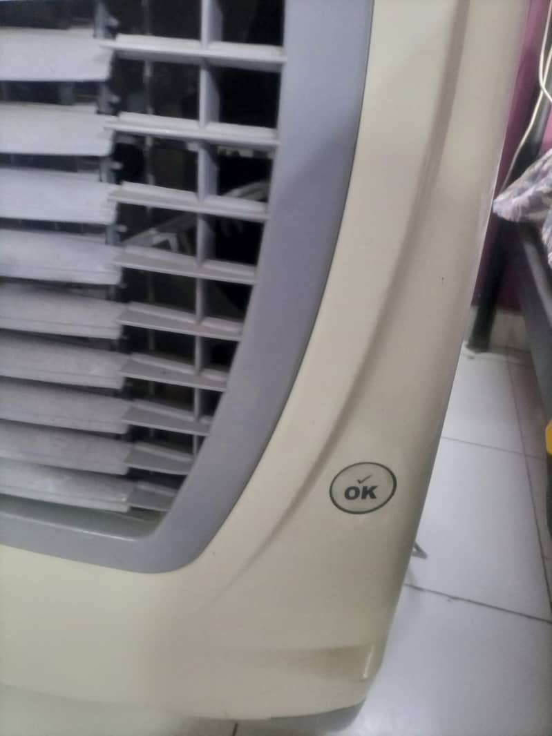 United UD-750 model air cooler 4