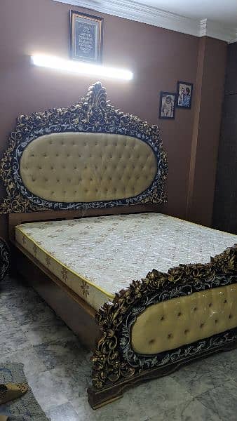 Complete Bed Set In New Condition 7