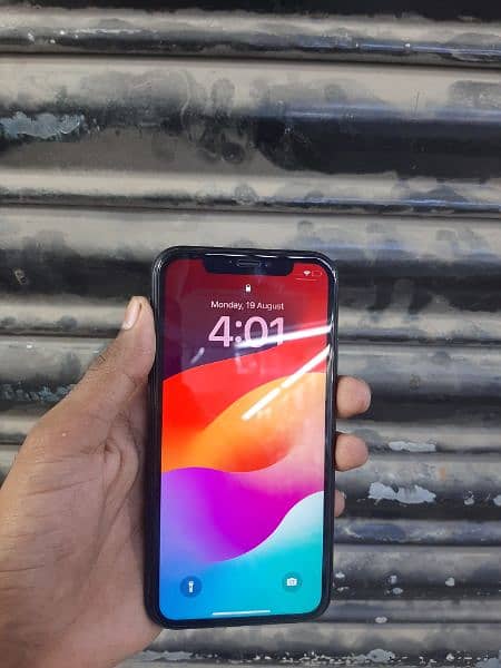 iPhone xr factory unlock all ok 5