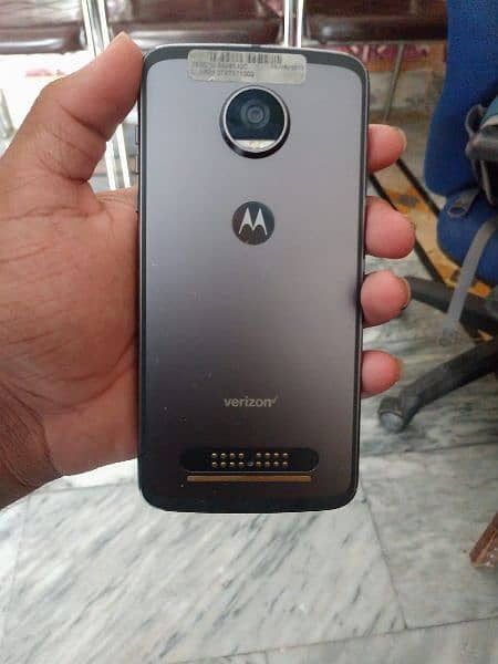 moto z2 Play 2