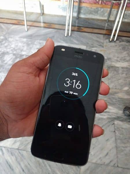 moto z2 Play 3