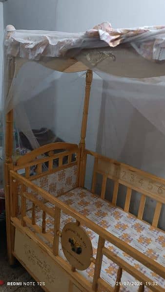 Baby/Coat/Baby Crib 2