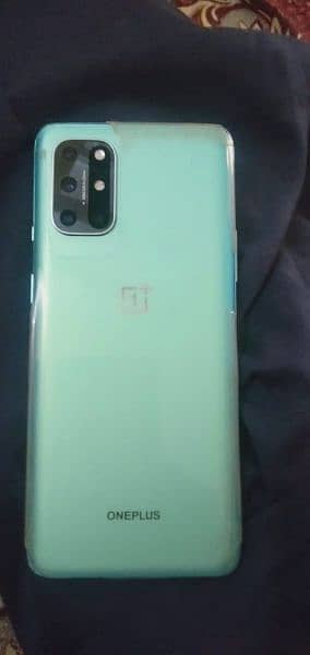 ONE Plus8T 12gb256gb 65 watt charger 0