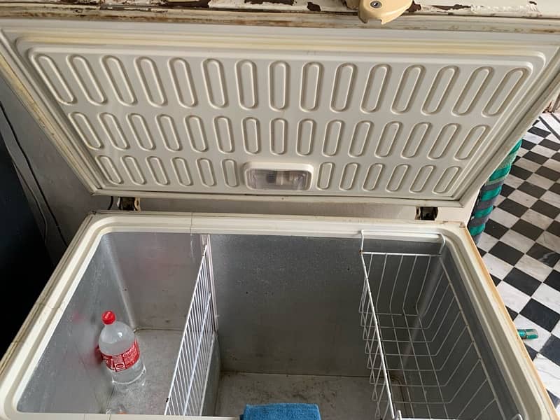 waves deep freezer for sale 3