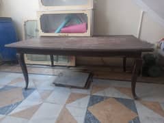 Dining table for sell length 6 feet and wide 4 foot