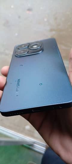 Tecno spark 20