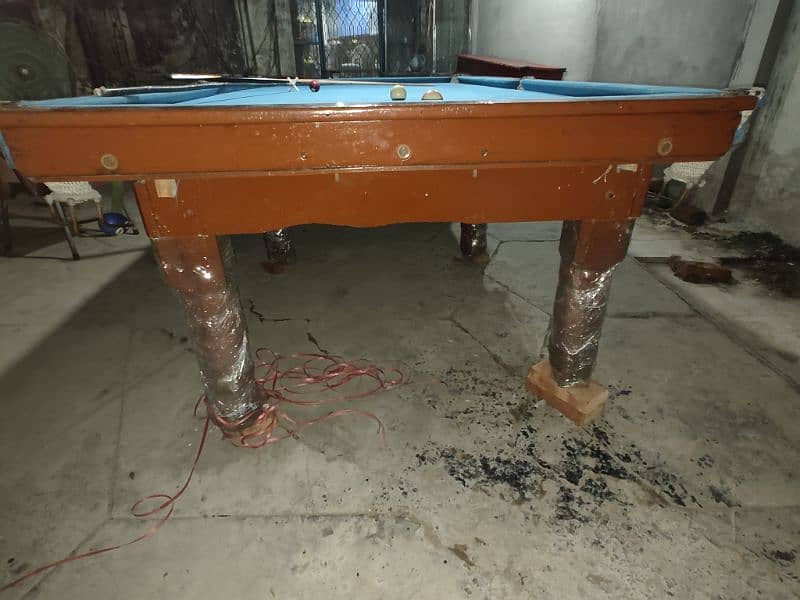 Snooker Table for sale 5 by 10 fiiting b krwa du ga  read full add 4