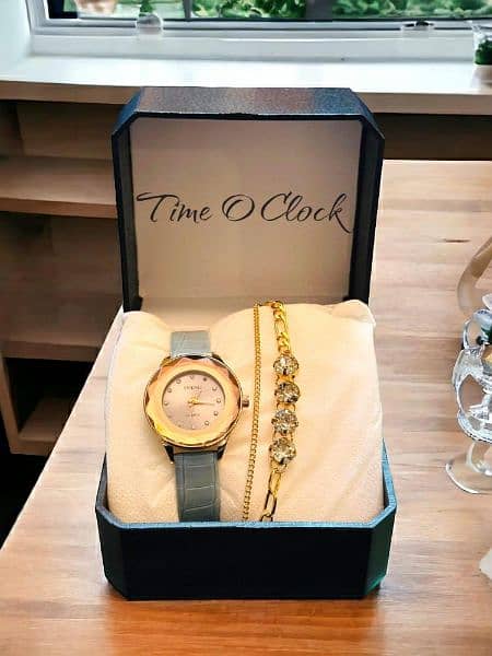 ladies Elegant Watch with Bracelet 6