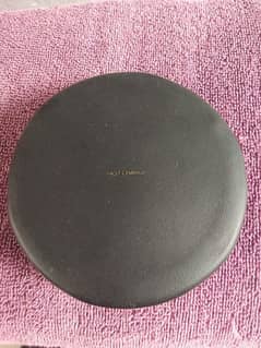 SAMSUNG WIRELESS FAST CHARGER 
100% ORIGINAL