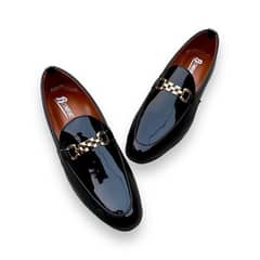 Men's patent leather formal dress shoes