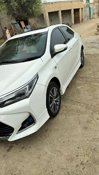 Toyota Altis Grande 2022 1