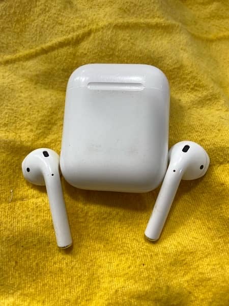 Apple airpods 2nd generation wireless with box 1