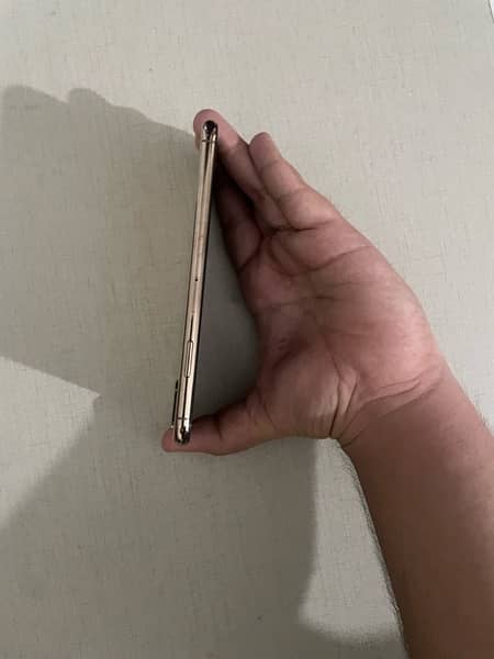 iPhone Xs Max 256 GB PTA Approved 8