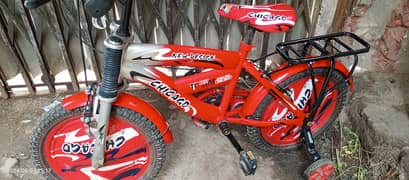 good condition Chicago branded kids cycle 0