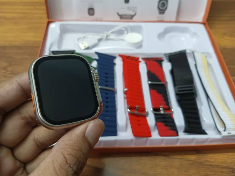 Smart Watch Ultra 7 in 1 Straps 13