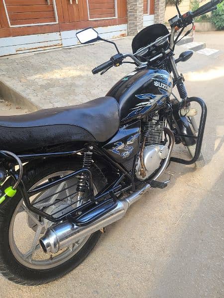 suzuki gs 150 2019 SE in excelent orignal condition 9