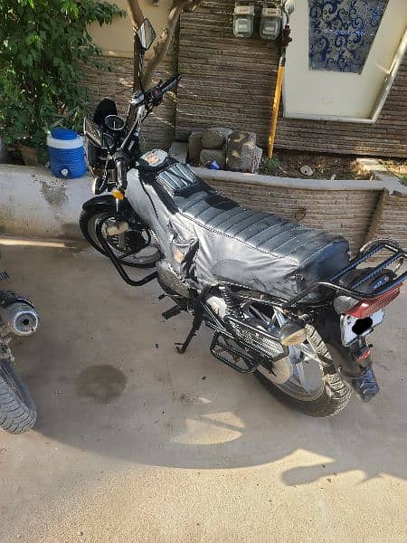 suzuki gs 150 2019 SE in excelent orignal condition 19