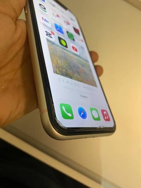 iphone 11 64 GB 4