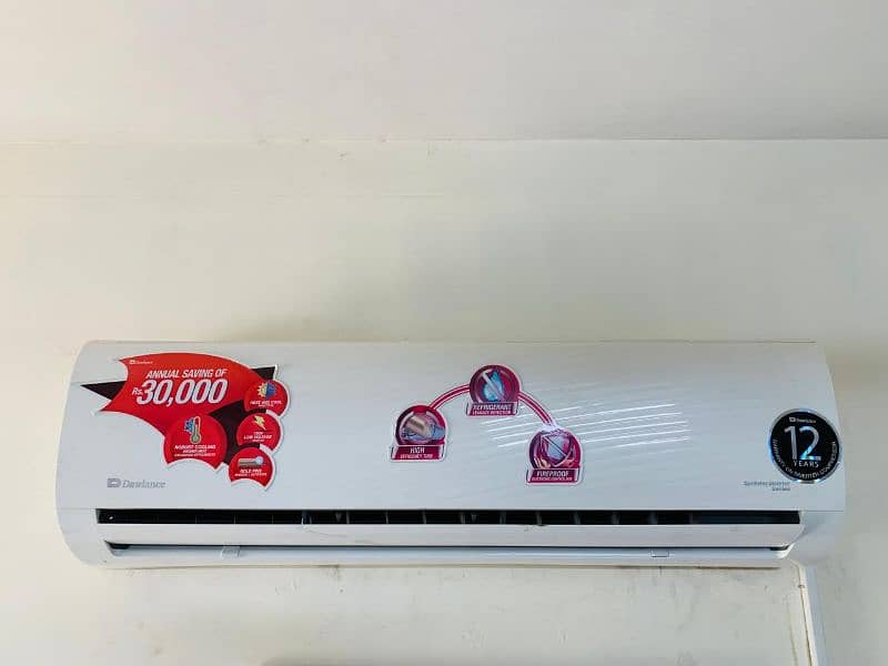 Dawlance 1.5 ton inverter Ac heat and cool in lush condition 0