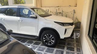 Toyota Fortuner Legender 2024