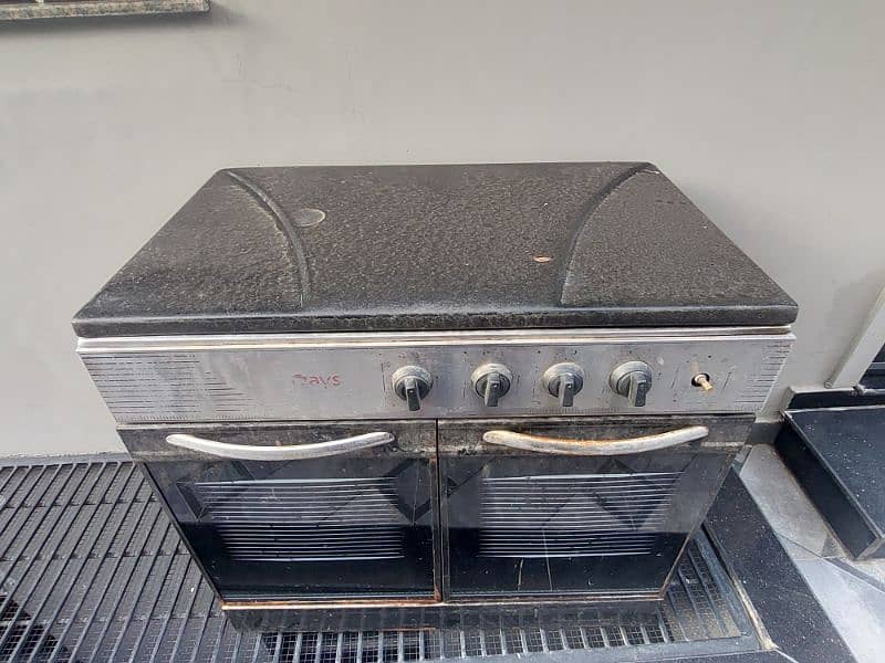 kicthen stove 0