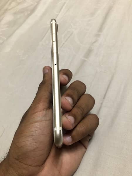 I phone 7 128 gold pta approved 4