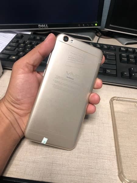 Vivo Y67 6ram 128 rom 4